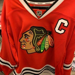 Mens XXL Blackhawks Jersey